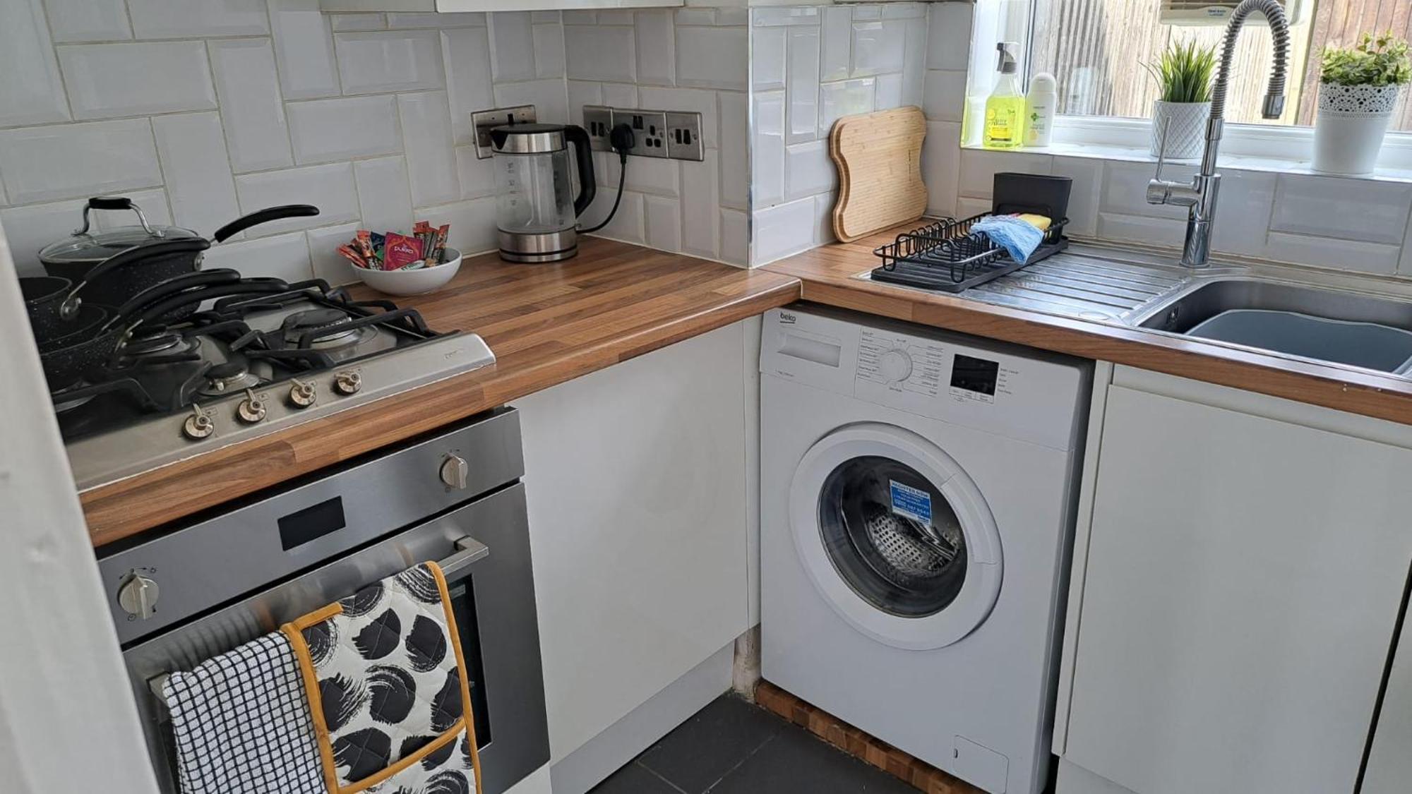 Tooting Lodge London - Cosy 2 Bedroom House With Garden, 5 Mins Walk To Tube Station Exterior photo